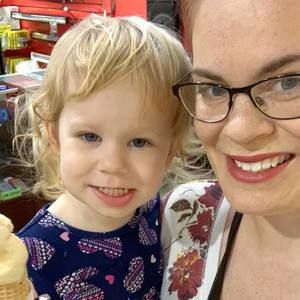 Meet your Posher, Amber